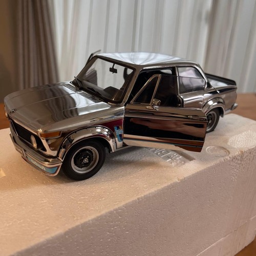 Kyosho bmw 2002 turbo - 1/18,