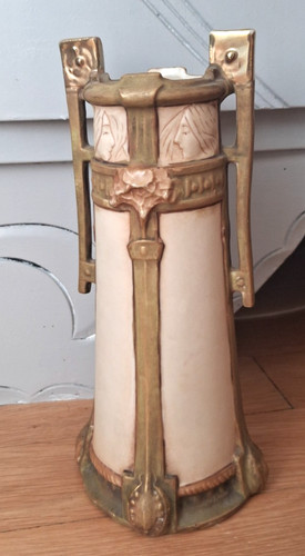Beau vase aux - , royal