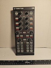 Native Instruments Traktor Kontrol X1 *** Testato