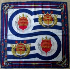 HERMÈS  foulard 100% soie