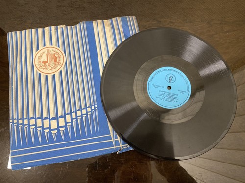 Gramophone phonograph record - phonograph,