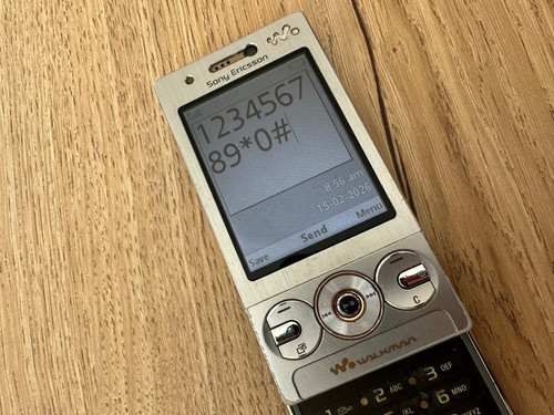 Sony ericsson g705 160 - sony,