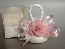 Saponetta profumata con Rosa di porcellana. In scatola. Bomboniera