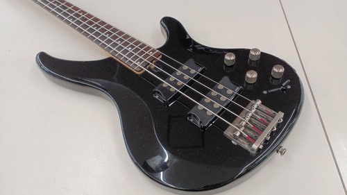 Basso elettrico yamaha - basso,