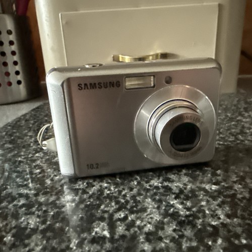 Samsung es15 completamente non - samsung,