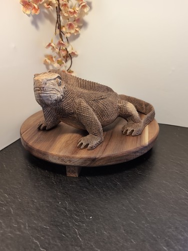 Wooden hand carved - carved, iguana