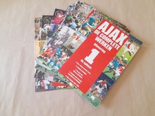 Lotto di 10 fascicoli/riviste calcio AJAX DE COMPLETE WERKEN ( Olanda ) 1/10