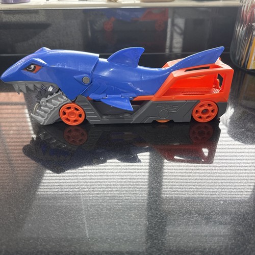 Hot wheels shark chomp - hot,