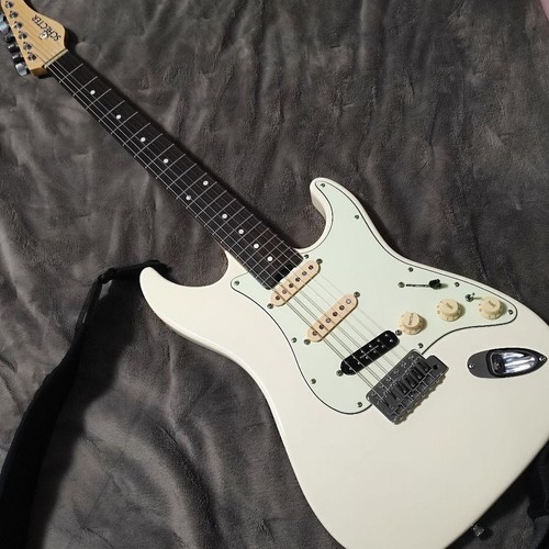 Chitarra elettrica tipo