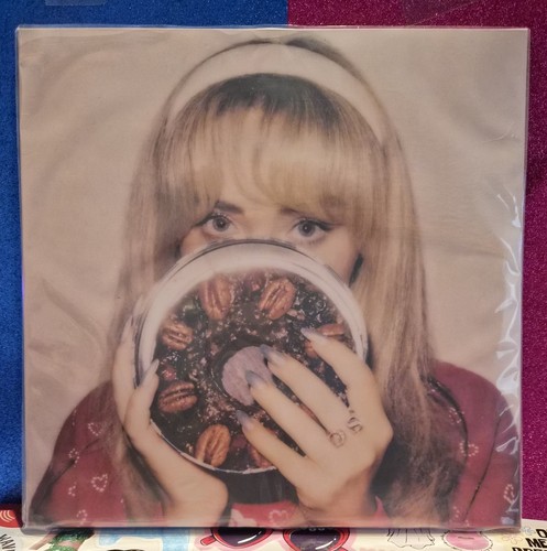 Sabrina carpenter fruitcake - sabrina,