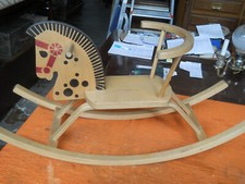 cavallo a dondolo in legno anni 90