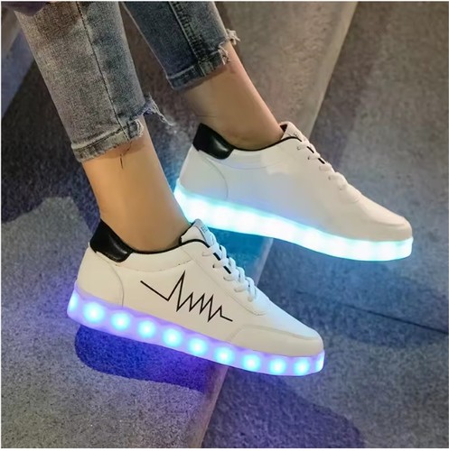 Scarpe ginnastica alla moda - scarpe, da