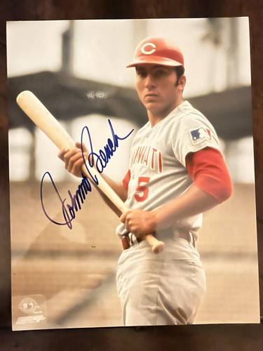 Johnny bench signed 8x10 photo - johnny,