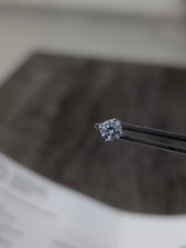 orecchino Singolo Punto Luce Diamante 0,51 carati Certificato IGI