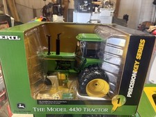 Trattore John Deere 4430 serie