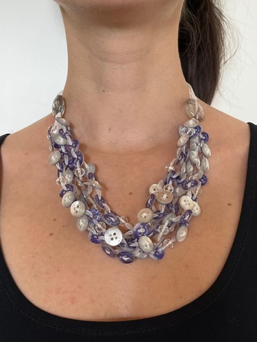 Collana bottoni resina - di,
