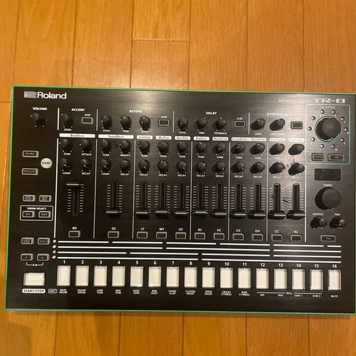 Roland rhythm performer - roland, tr-8