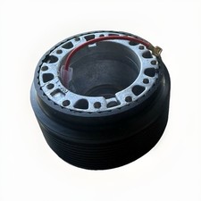 Mozzo per volante sportivo