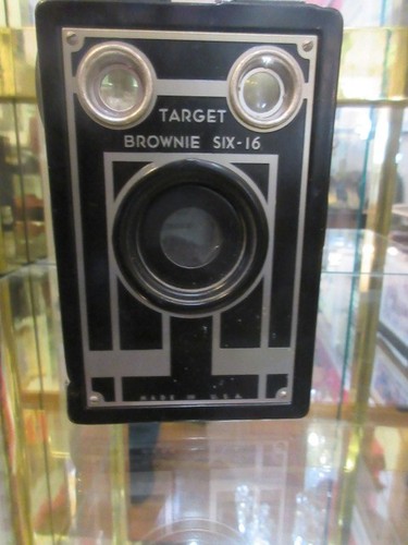 1940s eastman kodak brownie - 1940s,