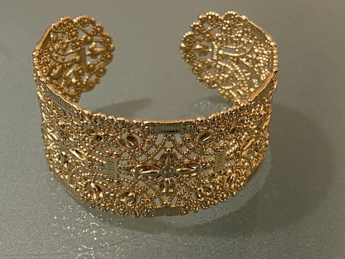 Bracelet manchette doré