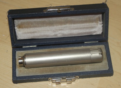 Neumann rias - +,