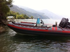 Gommone Ghiglia catamarano con motore Johnson 25 CV.