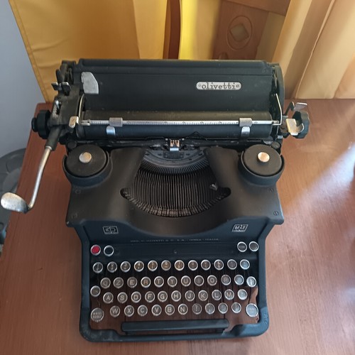 Macchina scrivere olivetti - scrivere,