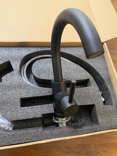 Rubinetto elegante per mobili
