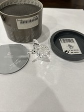 Statuina elefante bambino in