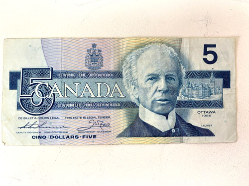 Dollari canadesi cinq - 5,
