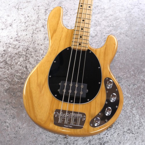 Music man stingray - man,