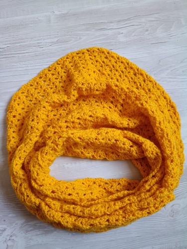 Collo forma tortellino - collo, di