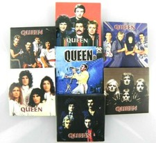 7 SPILLA Queen Vintage Anni '80 '90 Quadrata Da Collezione BROOCH PINS Pin Music