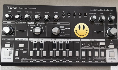 Behringer sintetizzatore - behringer,