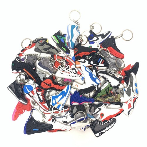 Pezzi portachiavi sneaker - 10,