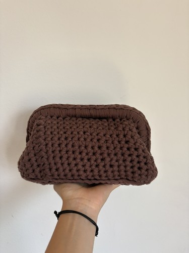 Clutch bag all’uncinetto