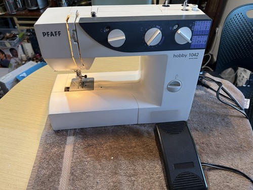 Pfaff hobby 1042 sewing - pfaff,