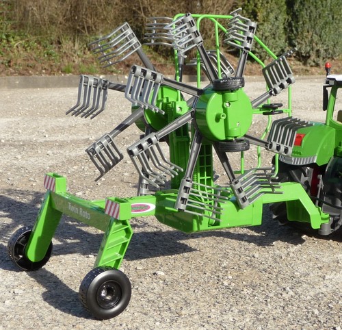 Rimorchio ranghinatore con - ranghinatore,