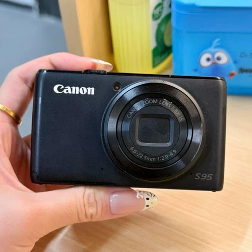 Canon powershot s95 0 - canon,