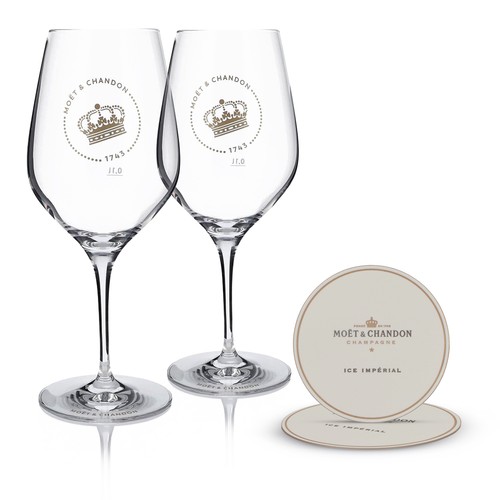 Moet chandon champagne - chandon,