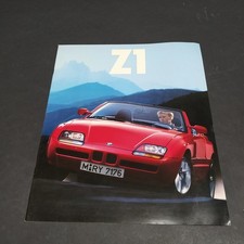 Catalogo auto BMW modello Z1, formato 34x28,5 cm, 1989. Sbucciature lievi
