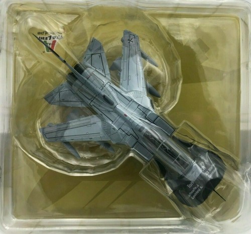 Die cast aereo tornado ecr - "tornado,