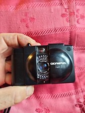 Macchina Fotografica OLIMPUS "ovetto" XA1 completa di flash elettronic mod.A9M  