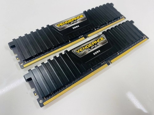 8 gb corsair - 2, x
