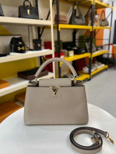 Louis vuitton capucines - vuitton, m42253