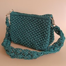 borsa verde all'uncinetto cordoncino accessori moda boho regalo mamma amica