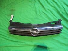 GRIGLIA ANTERIORE OPEL Astra H Berlina 1700 Diesel (2005) RICAMBI USATI 1141905