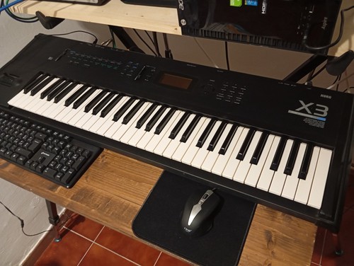 Tastiera sintetizzatore korg - tastiera,