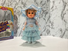 Vintage Eva Musical Walking