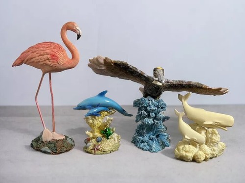 Resin ceramic figurine lot - resin,